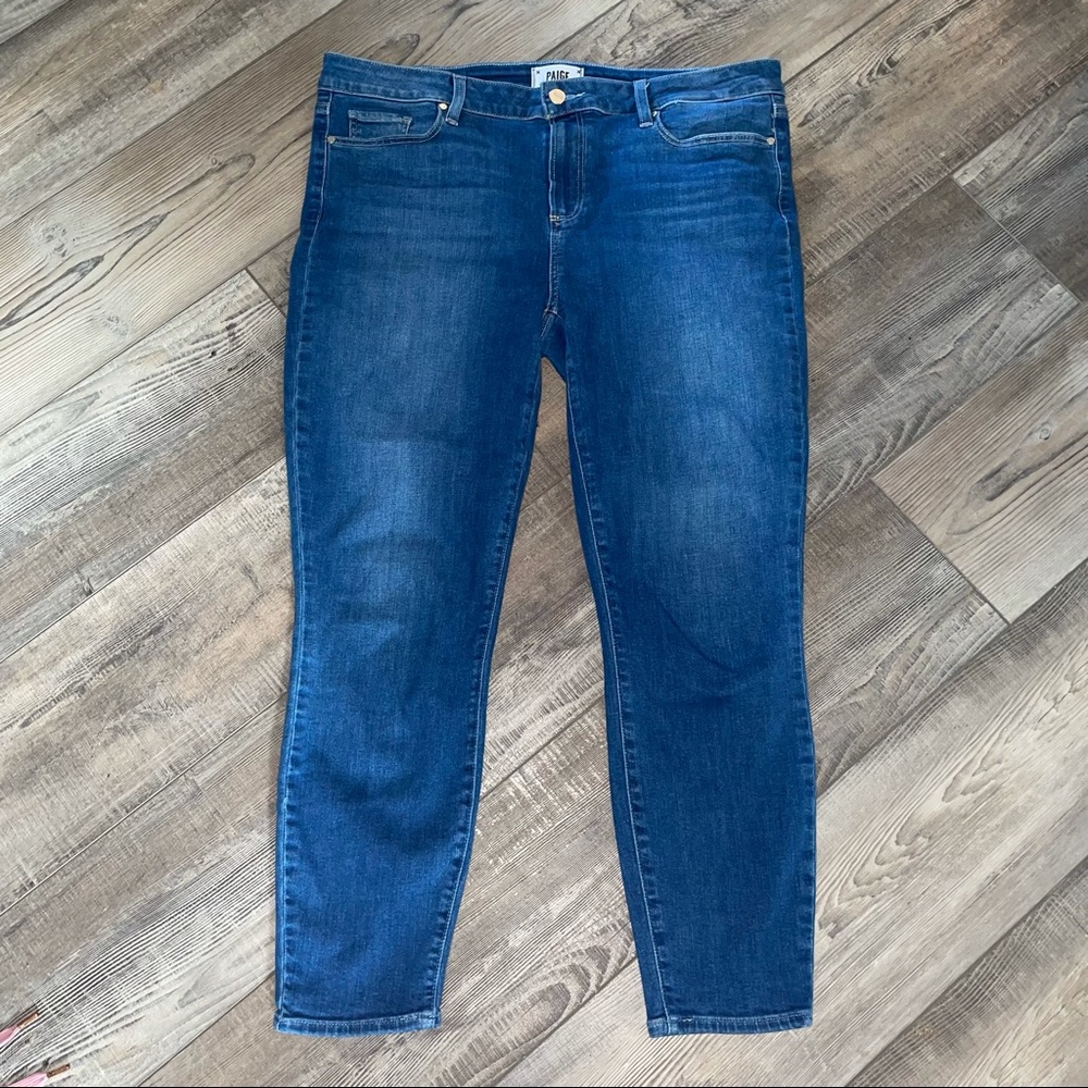 Paige jeans in style Verdugo Crop.